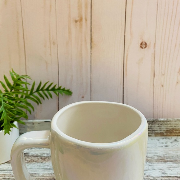 Rae Dunn SNOW DAY iridescent mug new - Picture 9 of 9